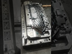 تویوتا هیلوکس ریوو 2016 مدل TRD کیت های بدن صورت اصلاح، پوشه های بامپر