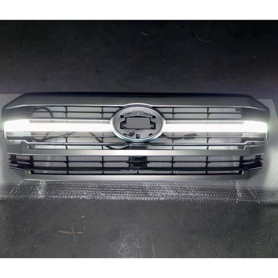 قیمت خوب 5310160450 تویوتا ABS پلاستیک ریتل جلو رادیتور ریتل با چراغ LED OEM 5310160450 آنلاین